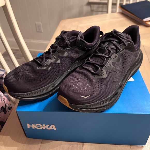 Hoka Shoes - Hoka One One Womens Kanawa 2 Sneakers in Triple Black size 10 NWT